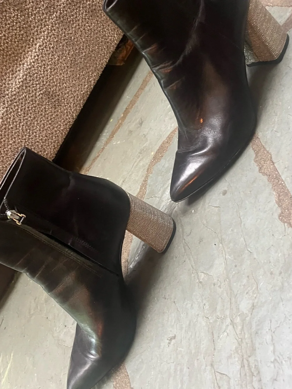 Alice + Olivia Black Leather Ankle Boots Chain Heel